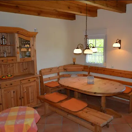 アパート Ruhiges, Sehr Schoenes Haus/grundstueck In Elbnaehe. Arzberg