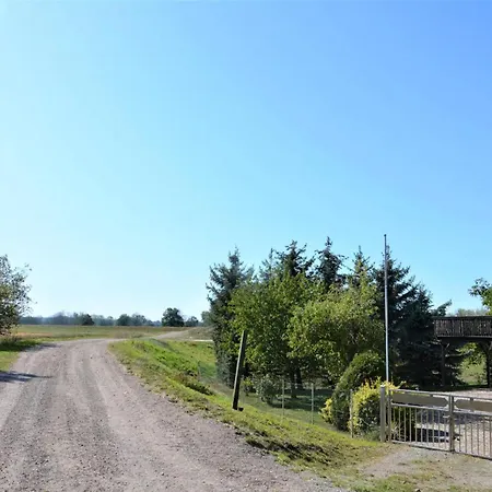 Ruhiges, Sehr Schoenes Haus/grundstueck In Elbnaehe.