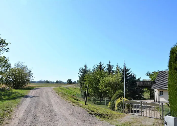 Ruhiges, Sehr Schoenes Haus/grundstueck In Elbnaehe.